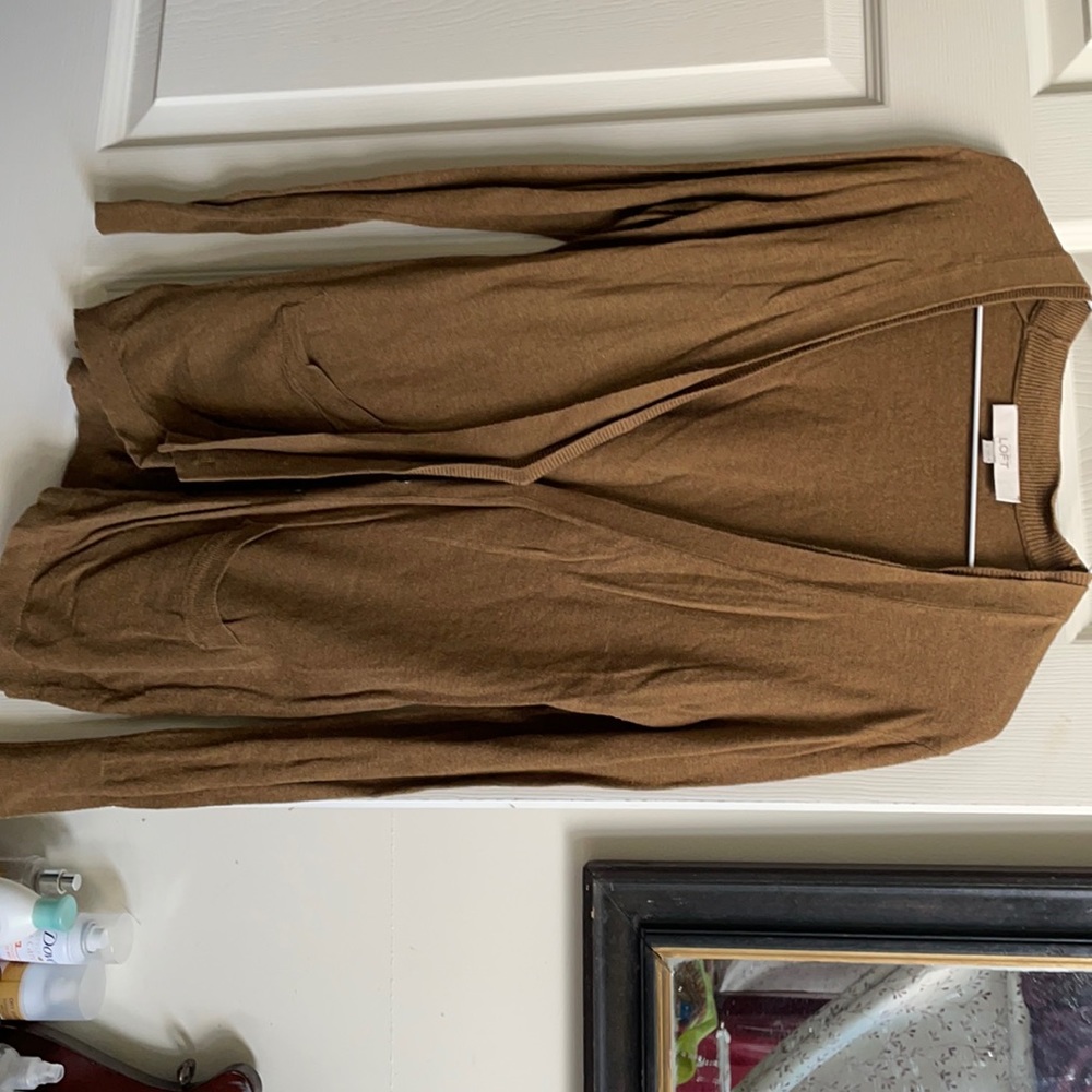 Pre owned Loft Size Small Sweater Color brown